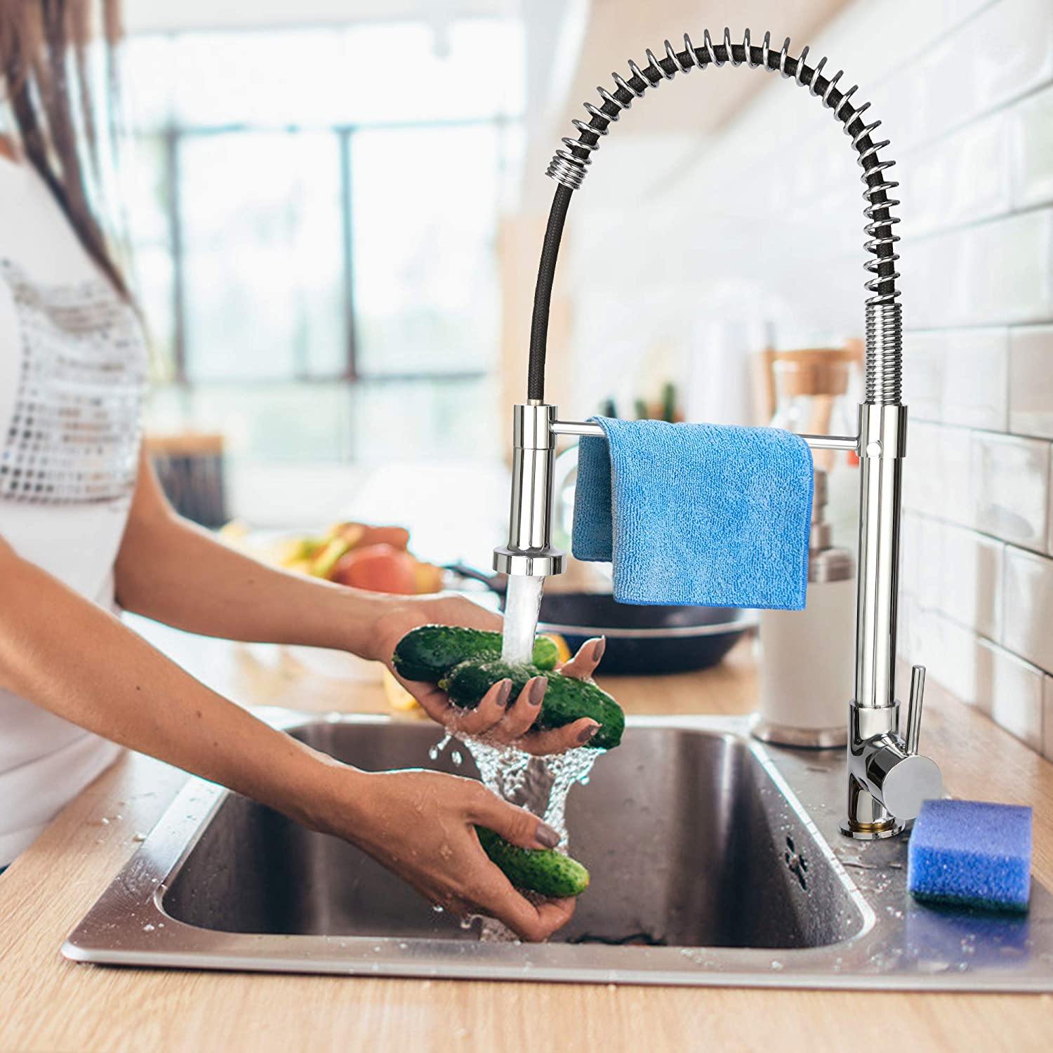 Commercial Kitchen Faucet with Pull Down Sprayer, High Arc Stainless Steel, 360 Swivel Single Handle Single Hole Spring Sink Faucet, Chrome - Bosonshop